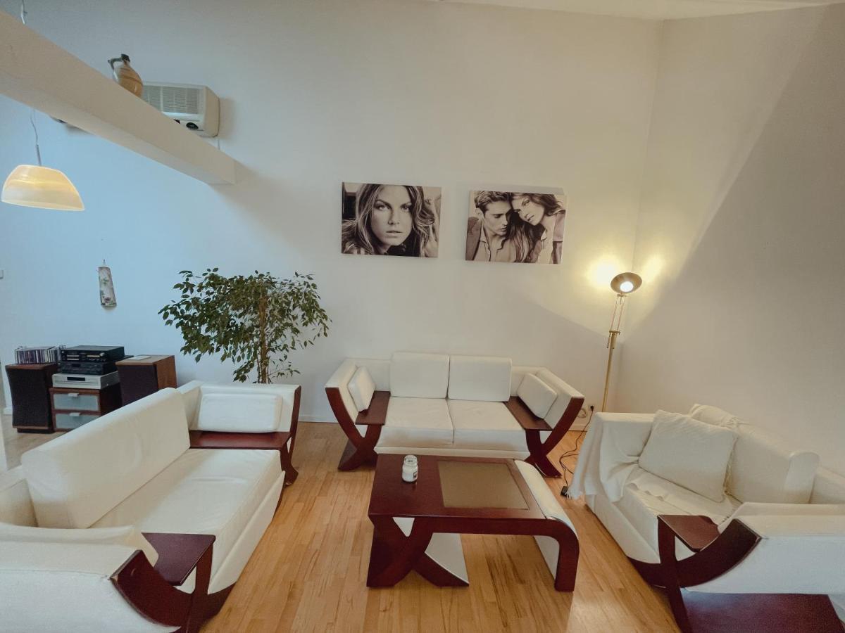 Luxury 150M2 Suite In Most Desirable Area Of Historic Central Vídeň Exteriér fotografie